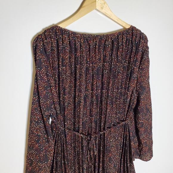 Suzanne Betro abstract pleated dress with tie backs Size medium  New with tags - Picture 5 of 9